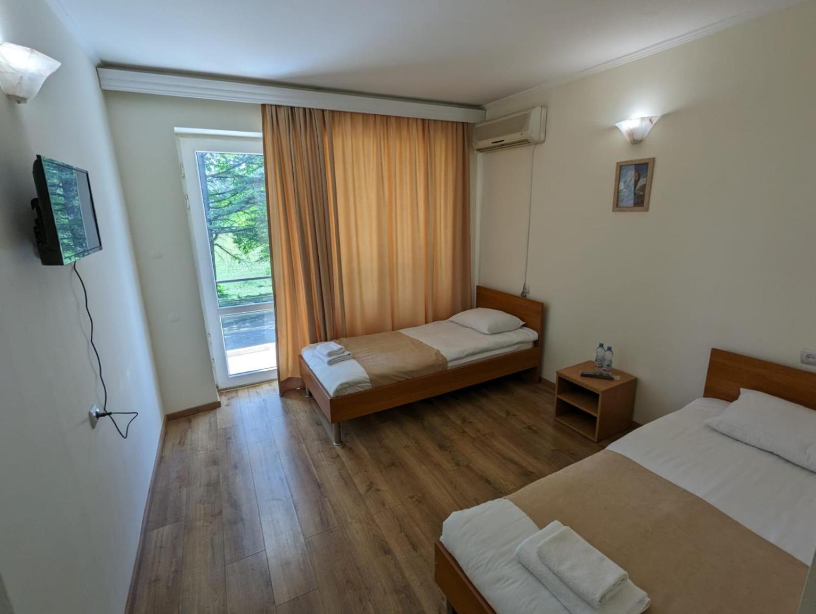 Hotel Tsiskari Ianet'i Exteriér fotografie